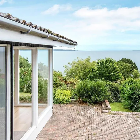 Сasa de vacaciones Seaside Charm With Views - By Traum