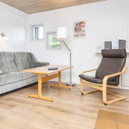 4 Person Holiday Home In Borkop Casa de Férias