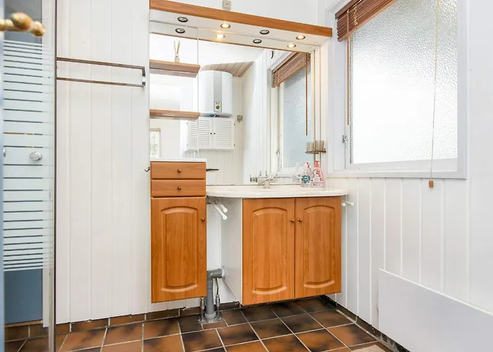 Seaside Charm With Views - By Traum *